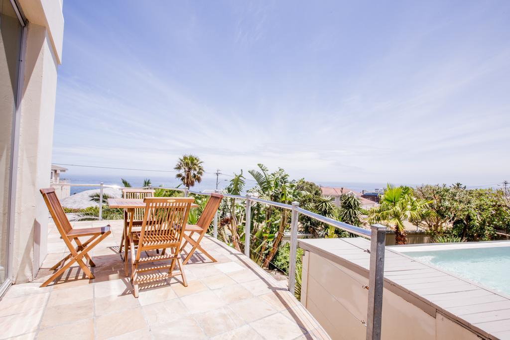 Finchley Guesthouse In Camps Bay Кейптаун Екстериор снимка