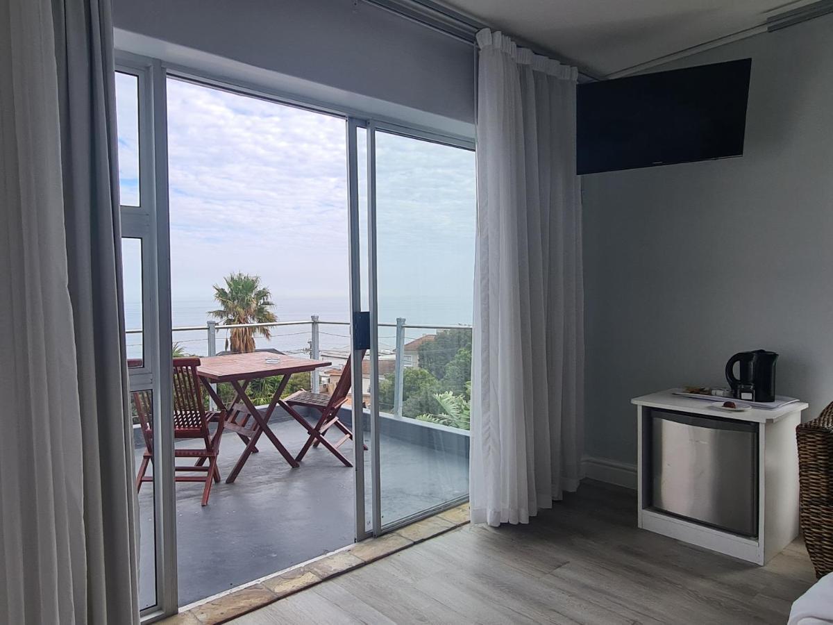 Finchley Guesthouse In Camps Bay Кейптаун Екстериор снимка
