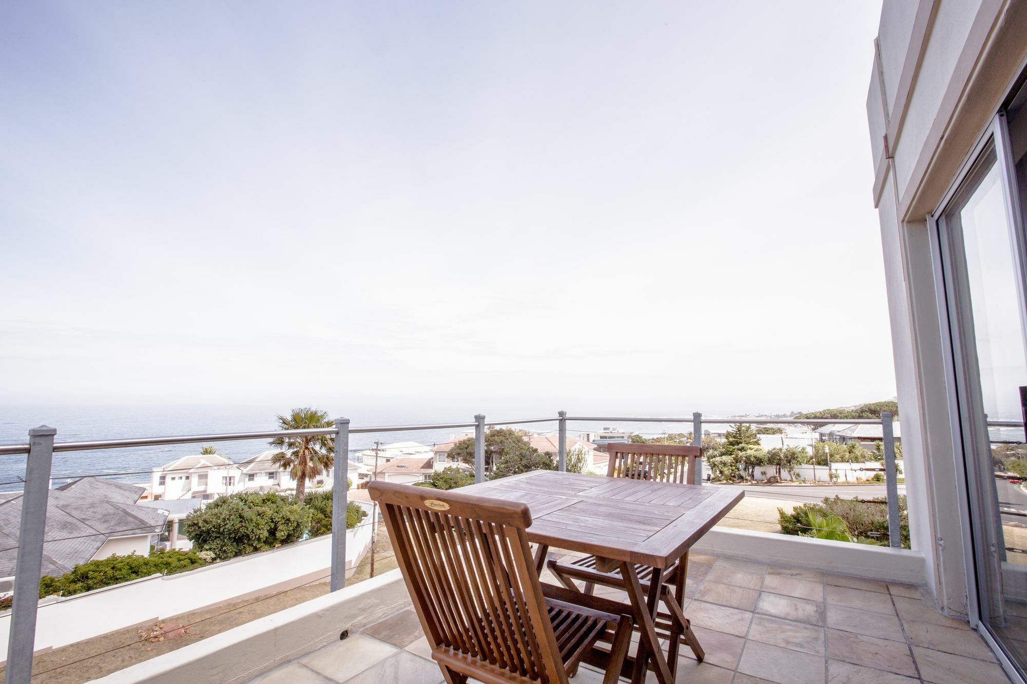 Finchley Guesthouse In Camps Bay Кейптаун Екстериор снимка